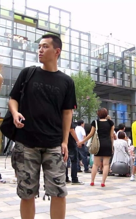 气质型短裤美腿
