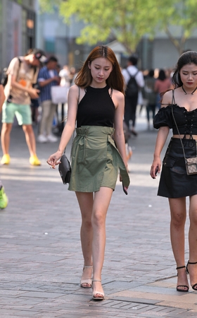 玲珑美女