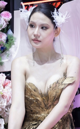 LB020-53P 成都车展之大胸美女模特