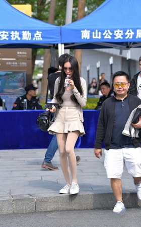 短裙，肉丝，小白鞋美女3A1518[449M]