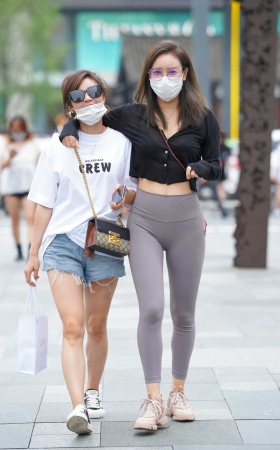 有点活泼 [19P]