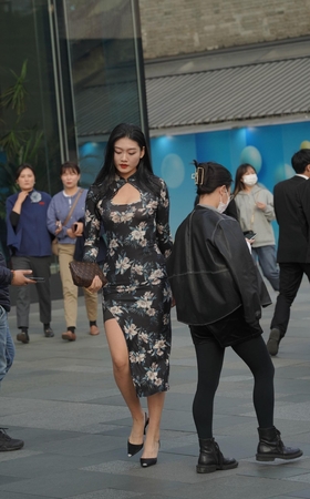 高挑美女