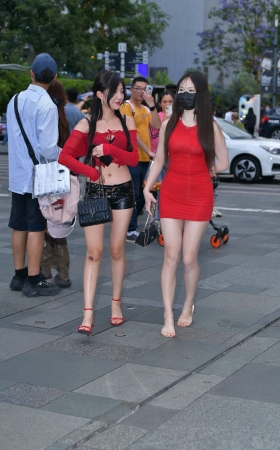 红红火火的美腿两姐妹 [19P]