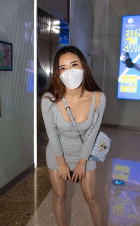 F178丰韵包臀裙美女212G