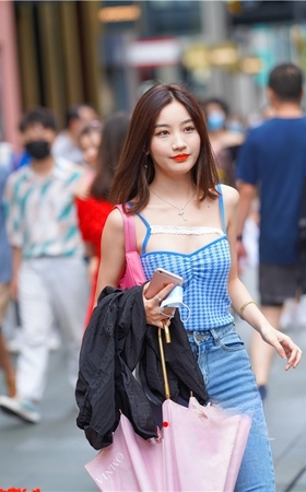 蓝牛小姐姐(85P)