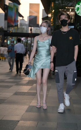 美腿吊带裙气质美女 [20P]