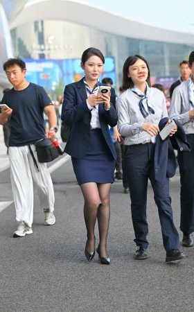 原来是她，26成都国际车展职业装问界女神 [14P]