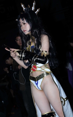 白皙的大长腿Coser [15P]