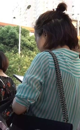4K – 极品高跟，丝袜美足MM [2.33 GB/avi]