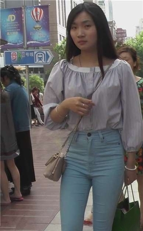 文静小清新美眉，温柔甜美，谁不想要这样一个女友 [2.69 GB]