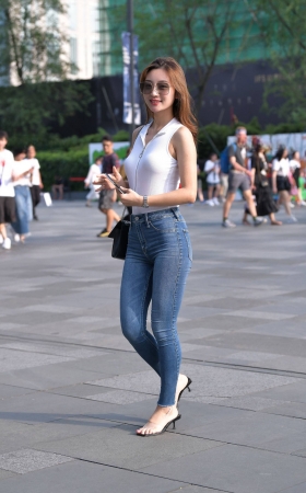 搭讪细腰，紧牛，小姐姐 [22P]