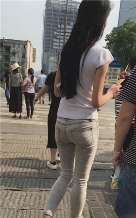 超紧身灰牛美腿性感小学妹 [2.16 GB]