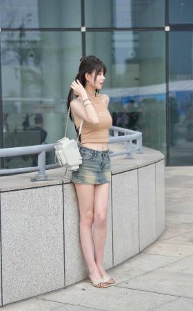 甜美系牛仔短裙妹纸 [23P]