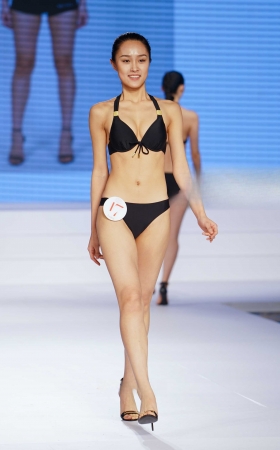 模特大赛比基尼秀 [9P]