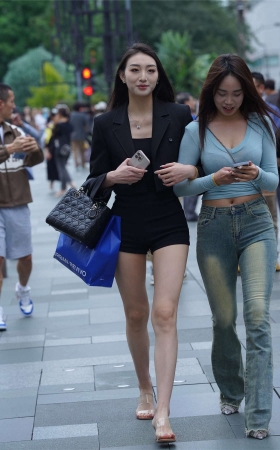 西装外套精致短裤