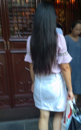 白裙青春小妹