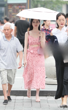 好气质的漂亮小姐姐 [12P]