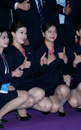2024年6月某金融展部分展位丝袜美女图集（第1部） [20P]