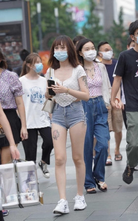 长腿美眉 [22P]