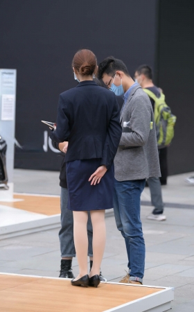雷克萨斯的肉丝小姐姐 [18P]