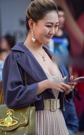 丰乳长裙美女 [22P]