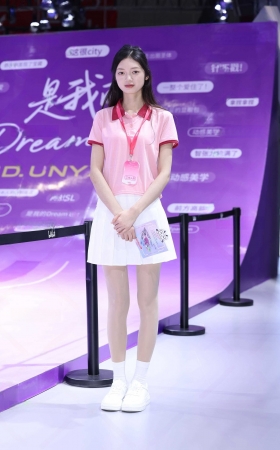 20250429清纯的粉衣短裙肉丝礼仪妹妹 [15P]