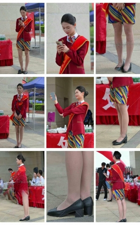 2653-11√一双肉丝美腿清纯美女亲历其境噢哈哈 1P
