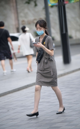 你知道小姐姐在哪里上班吗？ [23P]
