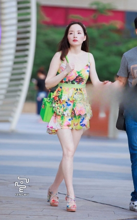 吊带连衣短裙，美腿，凉高 [11P]