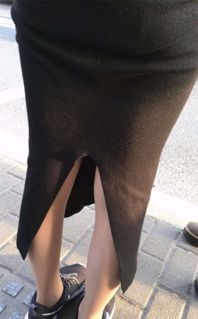 长裙黑色肉丝美女
