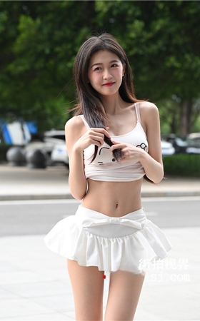超短裙小美女(74P)