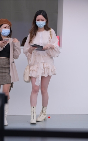 连衣裙小姐姐(52P)