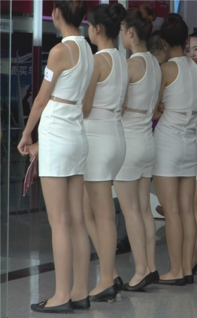 包臀裙小姐姐