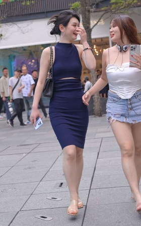 气质蓝裙美女 [18P]