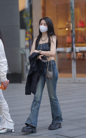 文静女孩