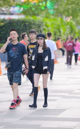 牵着这种女友都不想放手了
