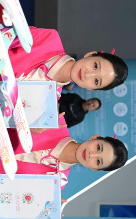 SH26-80-38√长龙空姐-坐姿是如此迷人啊～ 8P