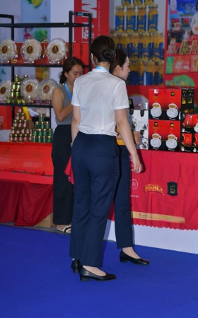 白衬衫长裤短丝小姐姐们 [18P]