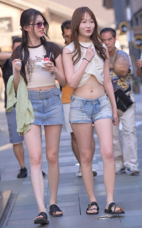 美腿姐妹 [20P]