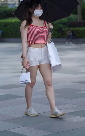 可爱的双马尾女孩儿~ [23P]