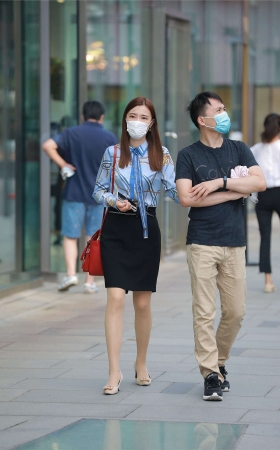 四九城嘎子街拍作品 – 肉丝女友
