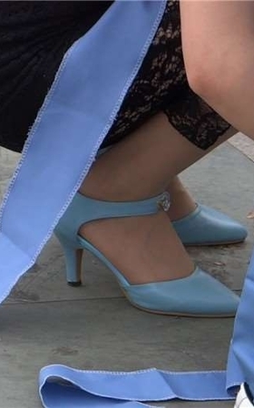 极品蓝色高跟鞋蕾丝包臀裙性感美妇