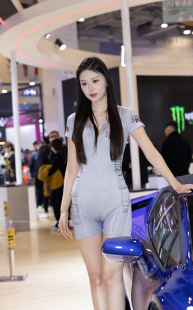 250328-45=104苏州改装-哇哦~好性感的连体紧身衣（车模毕然） 11P