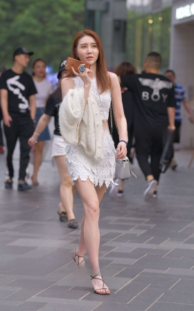 一个天使般的美女 [21P]