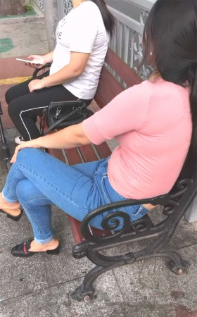 年轻妈妈