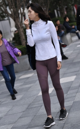 枣红与黑色 [18P]