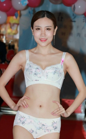 某商场内衣泳衣秀打包合集 8P