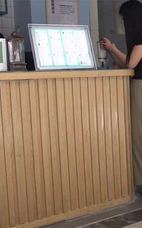 白嫩美足美女