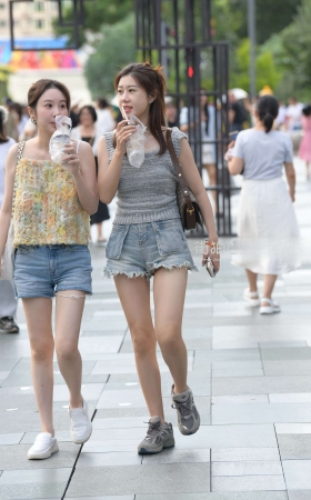 甜心女孩儿 [21P]
