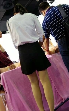 4k超清，丝袜短裙街拍OL制服美女